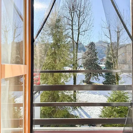 - A Due Passi Dalle Terme 루리시아