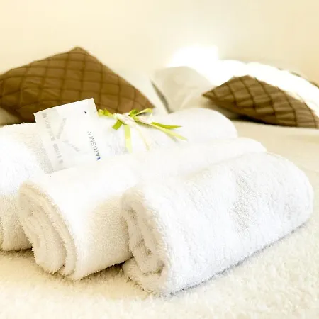 - A Due Passi Dalle Terme Apartamento *