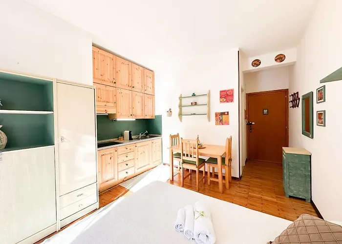 - A Due Passi Dalle Terme Apartman *