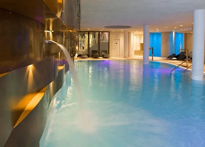 - A Due Passi Dalle Terme Апартаменты Луризия